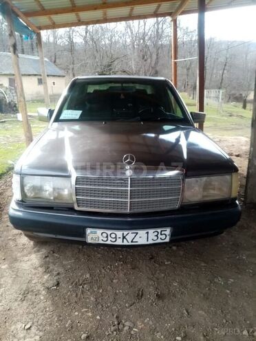 Mercedes 190 1991, 353,940 km - 2.0 l - Yardımlı