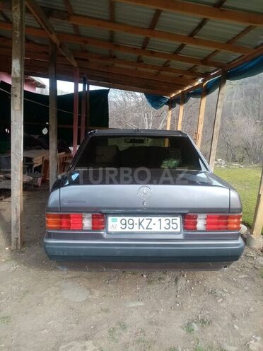 Mercedes 190 1991, 353,940 km - 2.0 l - Yardımlı