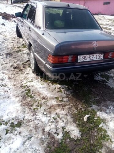 Mercedes 190 1991, 353,940 km - 2.0 l - Yardımlı