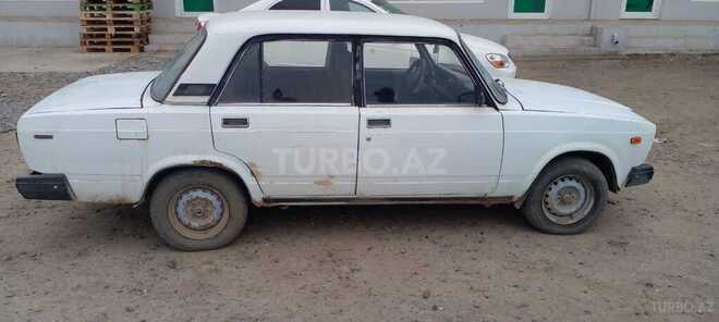 LADA (VAZ) 2107 2000, 256,384 km - 1.5 l - Salyan