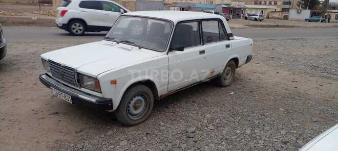 LADA (VAZ) 2107 2000, 256,384 km - 1.5 l - Salyan
