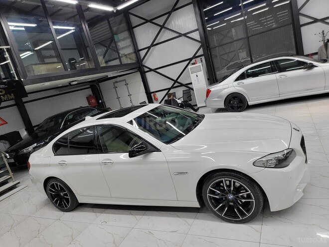 BMW 528