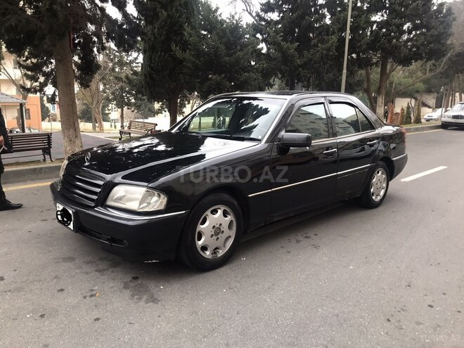 Mercedes C 220 1995, 330,000 km - 2.2 l - Bakı