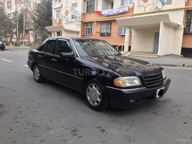 Mercedes C 220 1995, 330,000 km - 2.2 l - Bakı