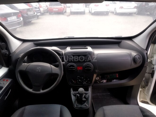 Peugeot  2011, 21,000 km - 1.4 l - Bakı