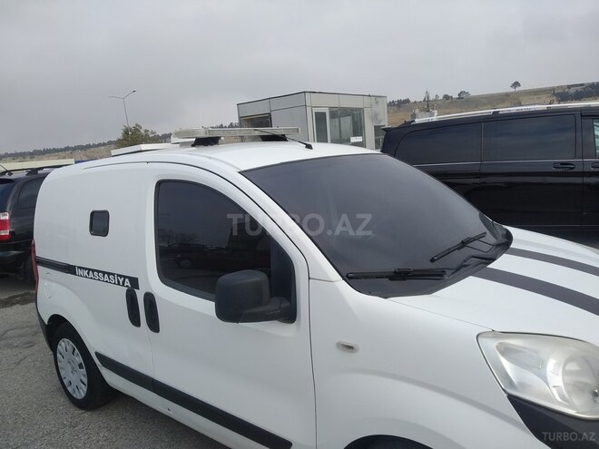 Peugeot  2011, 21,000 km - 1.4 l - Bakı