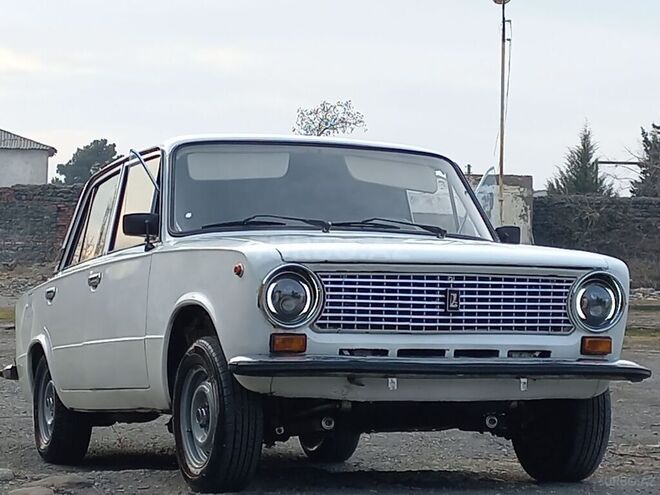 LADA (VAZ) 21011 1975, 235,142 km - 1.3 l - Zaqatala