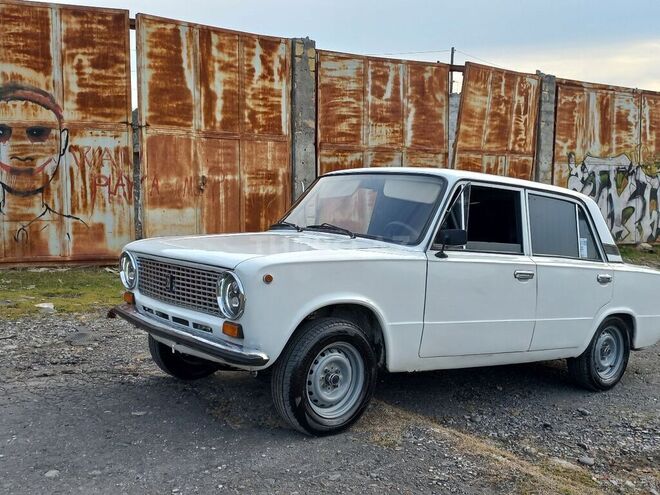 LADA (VAZ) 21011 1975, 235,142 km - 1.3 l - Zaqatala