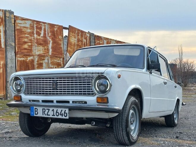 LADA (VAZ) 21011 1975, 235,142 km - 1.3 l - Zaqatala