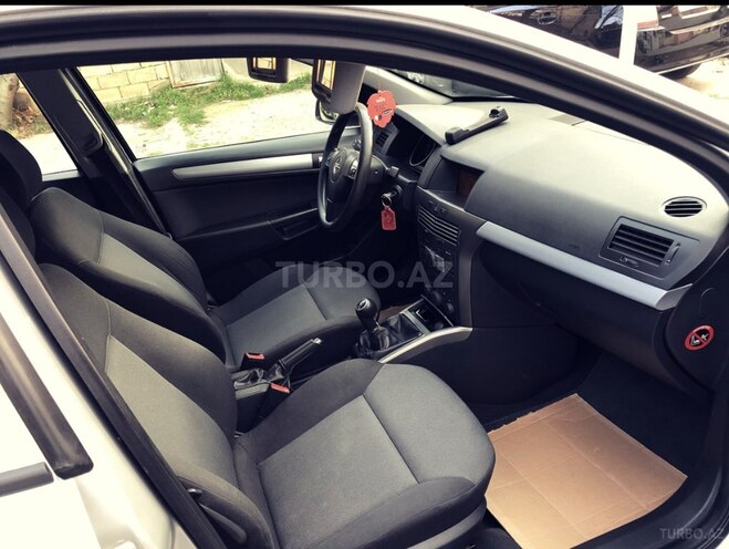 Opel Astra 2006, 169,000 km - 1.3 l - Bakı