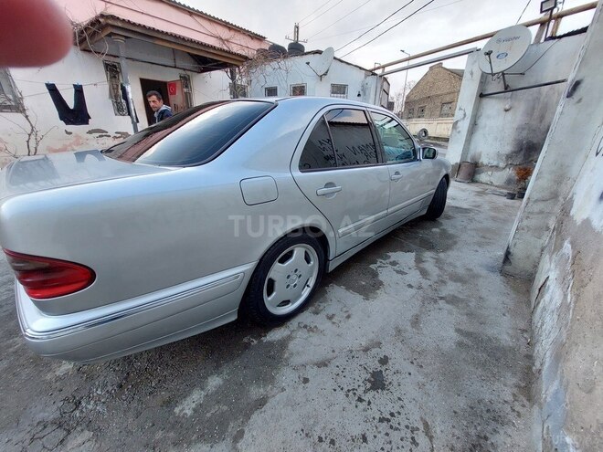 Mercedes E 220 2001, 400,000 km - 2.2 л - Bakı