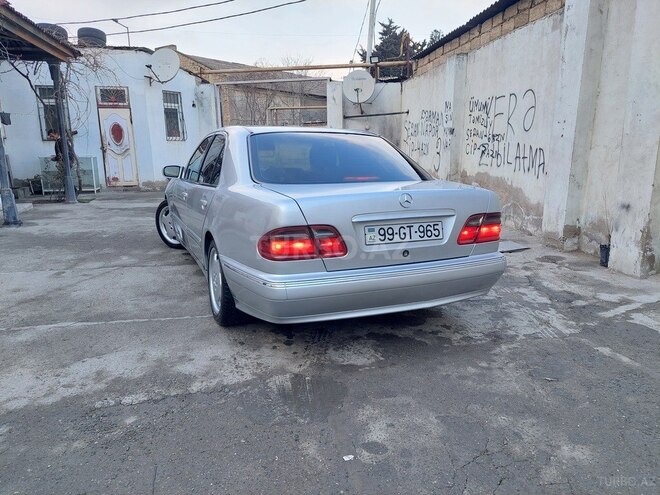 Mercedes E 220 2001, 400,000 km - 2.2 л - Bakı