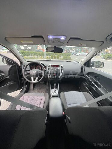 Kia Ceed 2009, 270,000 km - 1.6 l - Bakı