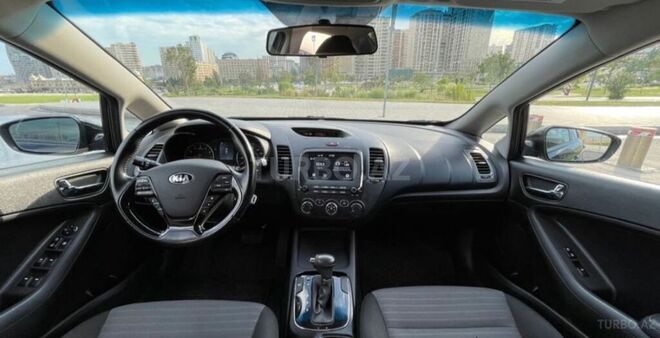 Kia Cerato 2018, 114,263 km - 2.0 l - Bakı