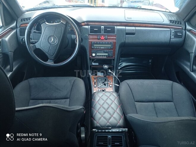 Mercedes E 220 1998, 350,000 km - 2.2 л - Kürdəmir
