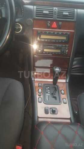Mercedes E 220 1998, 350,000 km - 2.2 л - Kürdəmir