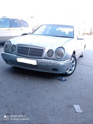 Mercedes E 220 1998, 350,000 km - 2.2 л - Kürdəmir