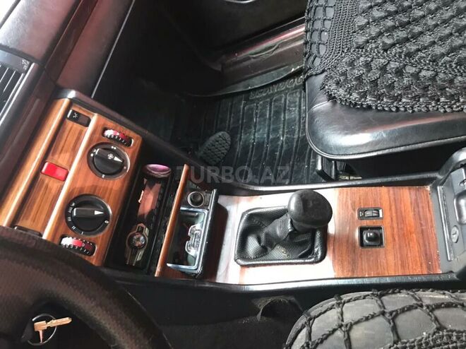 Mercedes E 250 1992, 416,852 km - 2.5 l - Bakı