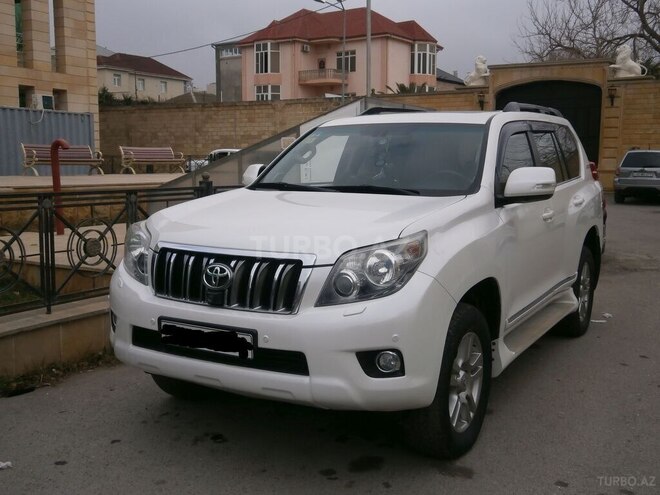 Toyota Prado 2010, 137,000 km - 3.0 l - Bakı
