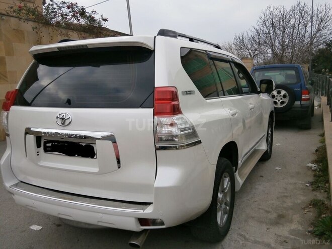 Toyota Prado 2010, 137,000 km - 3.0 l - Bakı