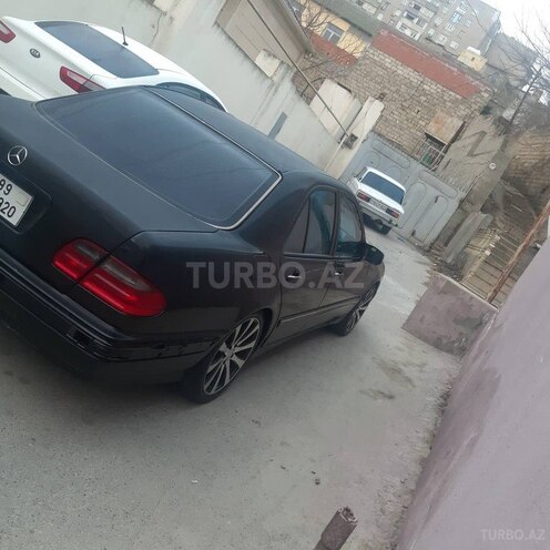 Mercedes E 320 2000, 343,000 km - 3.2 l - Bakı