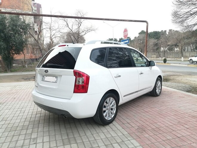 Kia Carens 2011, 192,000 km - 2.0 l - Sumqayıt