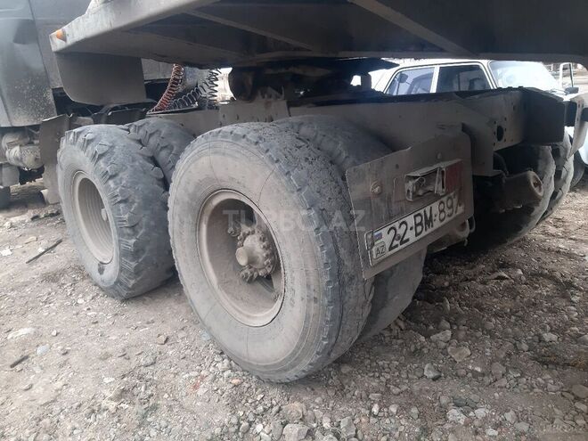 KrAZ  1988, 210,451 km - 15.0 l - Gəncə