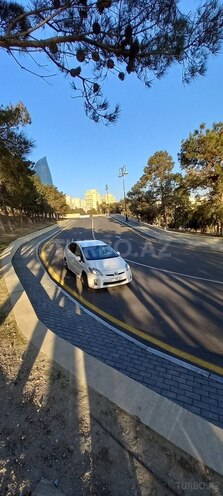 Toyota Prius 2010, 200,000 km - 1.8 l - Bakı