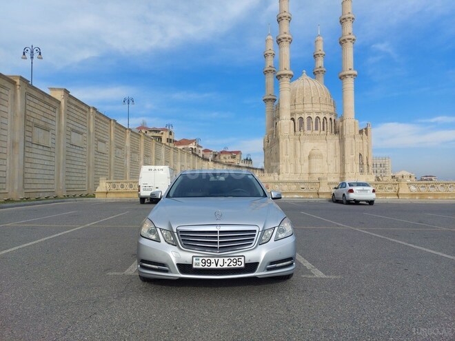 Mercedes E 220 2011, 184,029 km - 2.2 l - Bakı