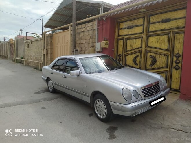 Mercedes E 200 1997, 310,000 km - 2.0 л - Bakı