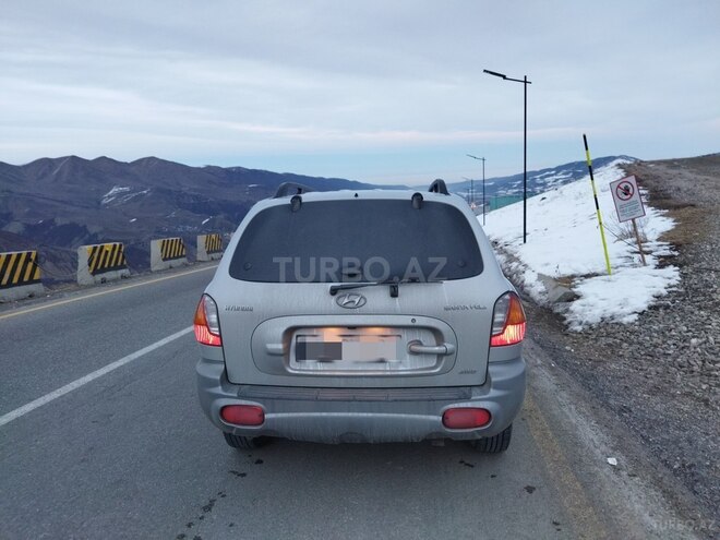 Hyundai Santa Fe 2004, 275,000 km - 2.0 l - Qusar