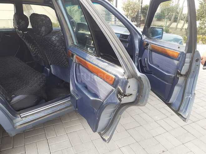 Mercedes E 200 1991, 265,431 km - 2.0 l - Bakı