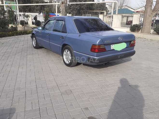Mercedes E 200 1991, 265,431 km - 2.0 l - Bakı