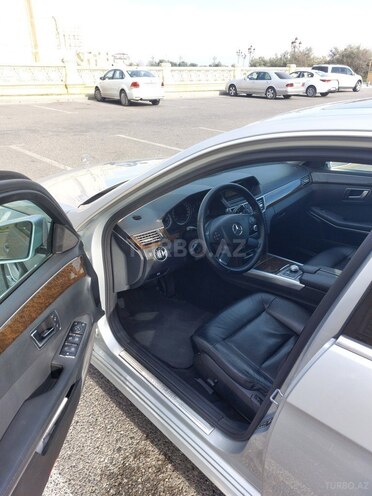 Mercedes E 220 2011, 184,029 km - 2.2 l - Bakı