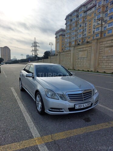 Mercedes E 220 2011, 184,029 km - 2.2 l - Bakı