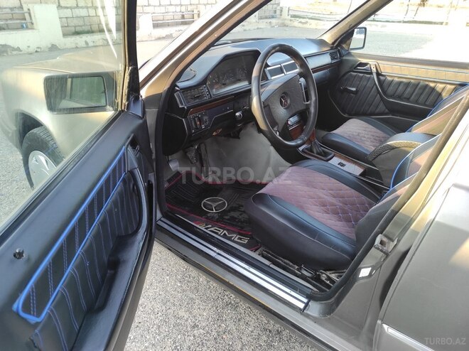 Mercedes E 250 1991, 254,850 km - 2.5 л - Sumqayıt
