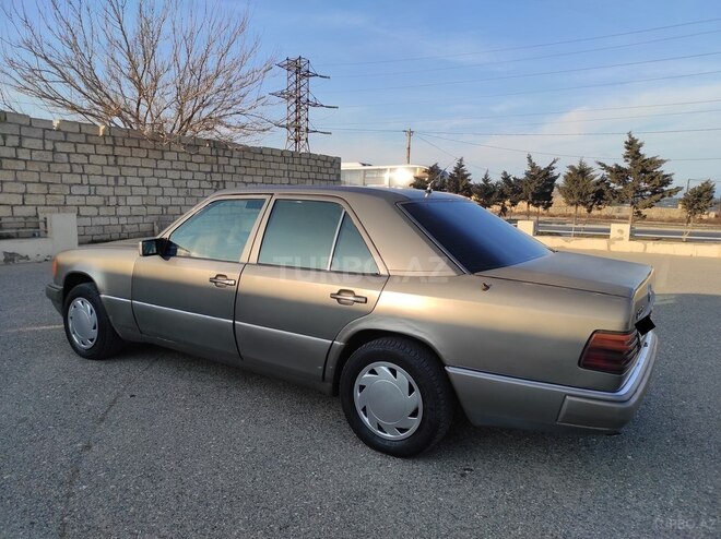 Mercedes E 250 1991, 254,850 km - 2.5 л - Sumqayıt