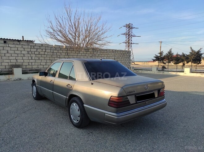 Mercedes E 250 1991, 254,850 km - 2.5 л - Sumqayıt
