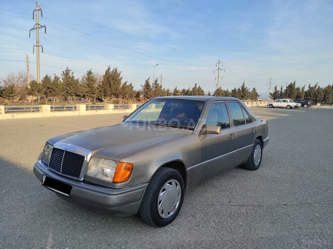 Mercedes E 250 1991, 254,850 km - 2.5 л - Sumqayıt