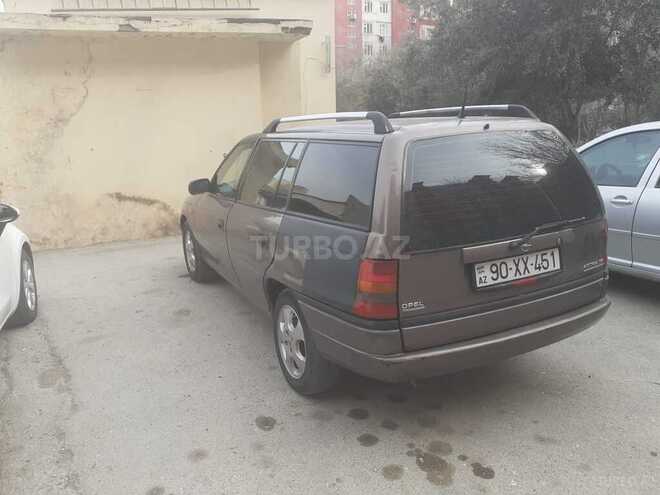 Opel Astra 1997, 250,000 km - 1.6 л - Bakı