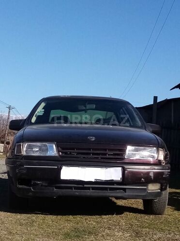 Opel Vectra 1992, 526,885 km - 2.0 l - Zaqatala