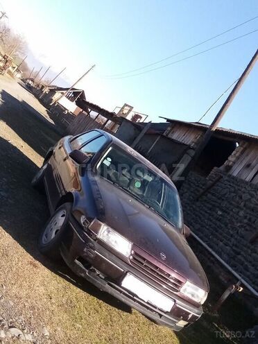 Opel Vectra 1992, 526,885 km - 2.0 l - Zaqatala