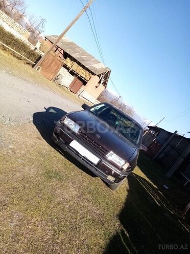 Opel Vectra 1992, 526,885 km - 2.0 l - Zaqatala