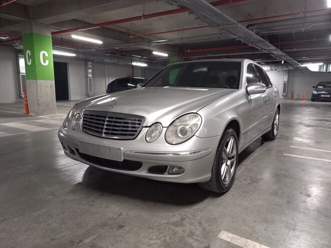 Mercedes E 270 2002, 470,000 km - 2.7 l - Bakı