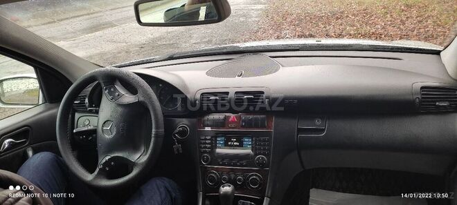 Mercedes C 220 2005, 243,913 km - 2.2 l - Şirvan