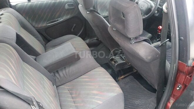 Opel Astra 1997, 280,000 km - 1.6 l - Qusar