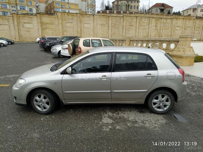 Toyota Corolla 2006, 221,500 km - 1.4 л - Bakı