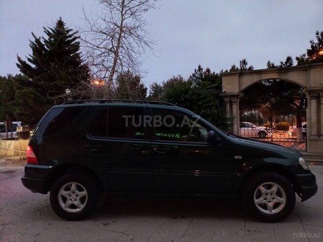 Mercedes ML 320 2000, 263,000 km - 3.2 л - Sumqayıt