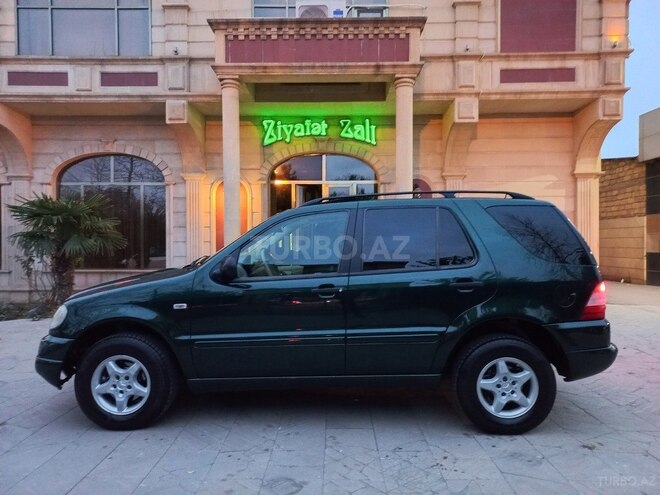 Mercedes ML 320 2000, 263,000 km - 3.2 л - Sumqayıt