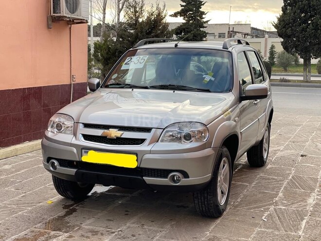 Chevrolet Niva 2016, 24,800 km - 1.7 l - Bakı